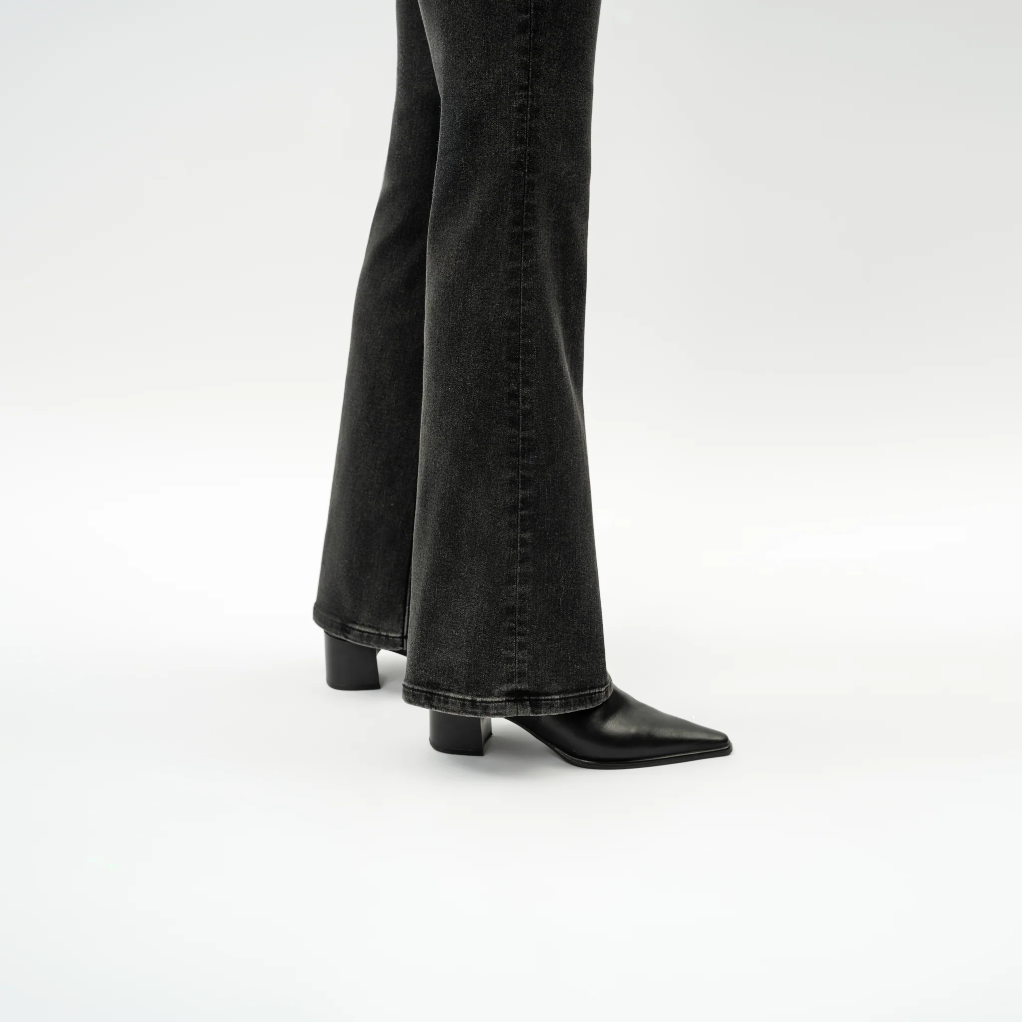 Bootcut ComfortDenim™ Jeans - Image 3