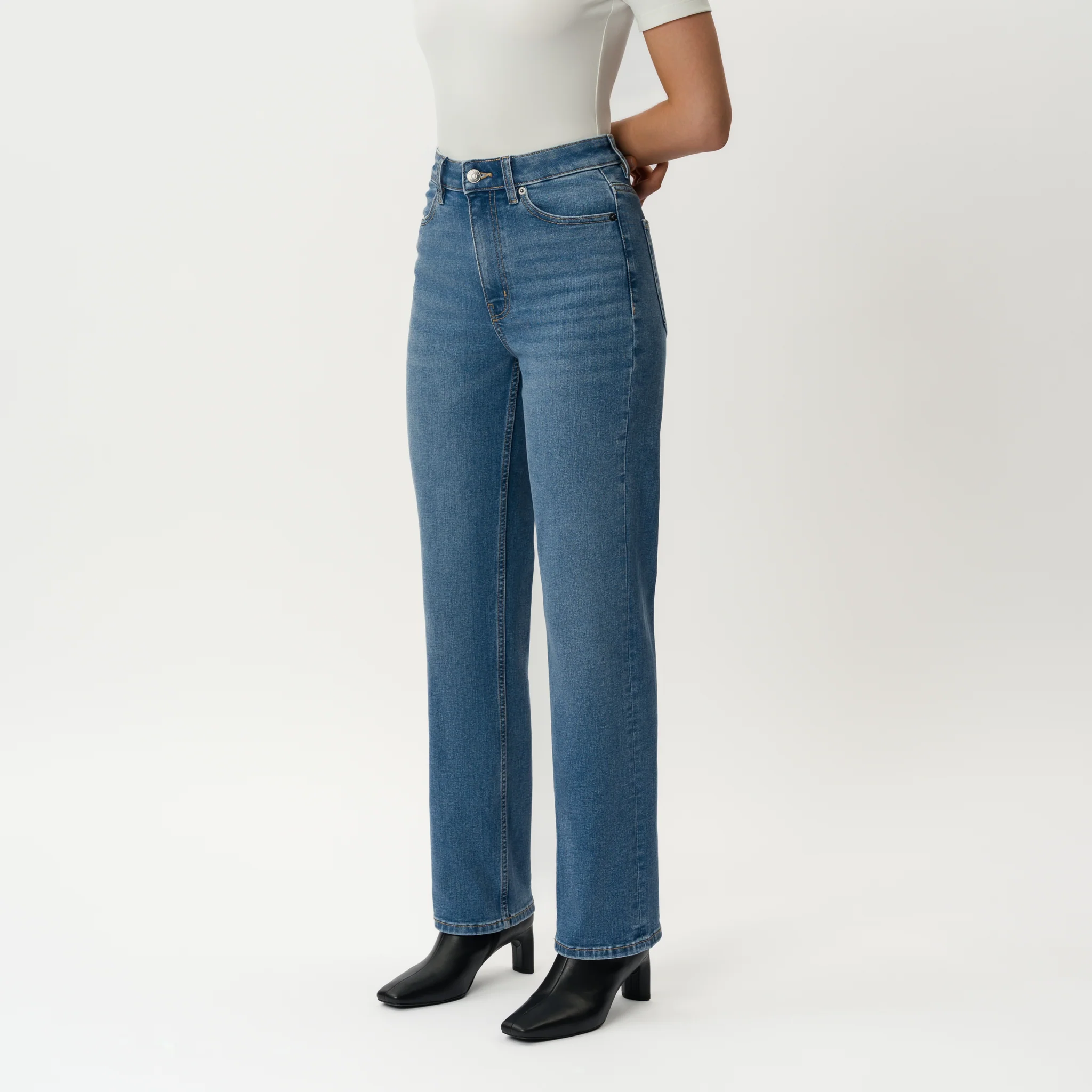 Classic Straight ComfortDenim™ Jeans - Image 6