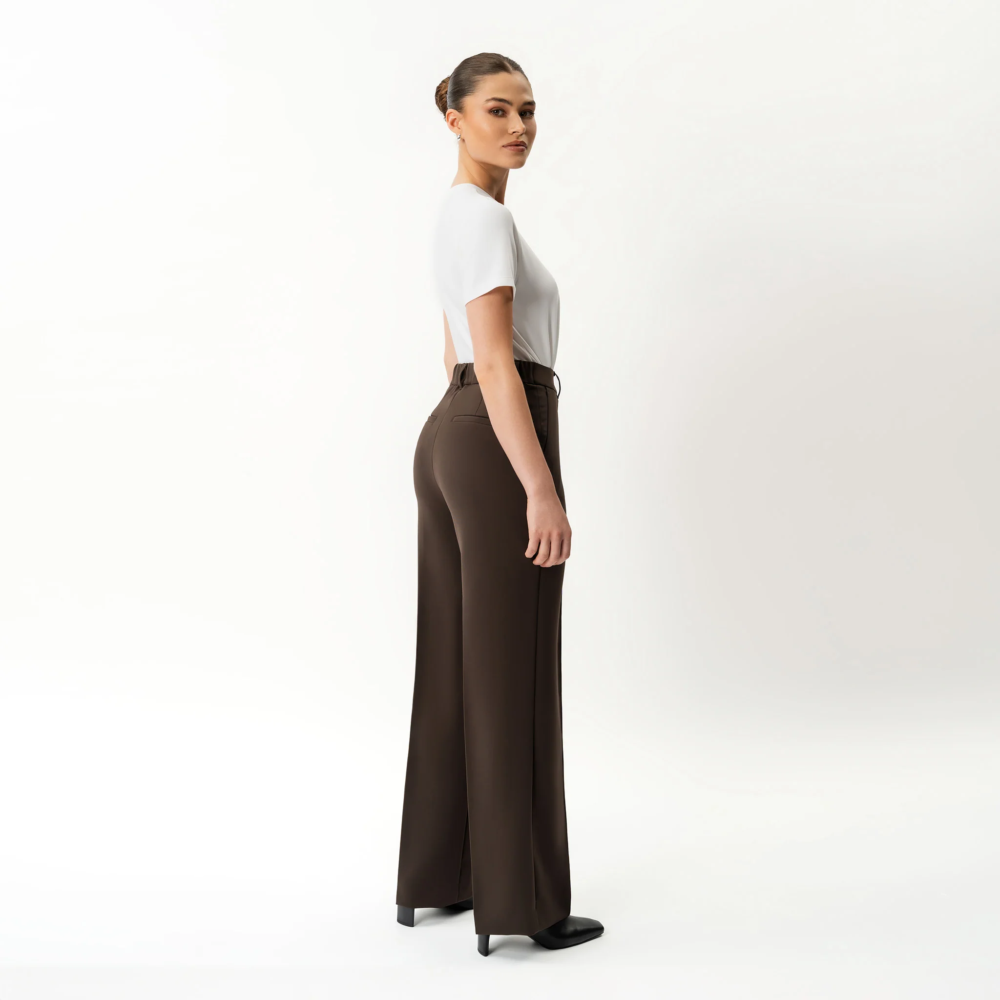 Crepe Relaxed Trouser - Image 4