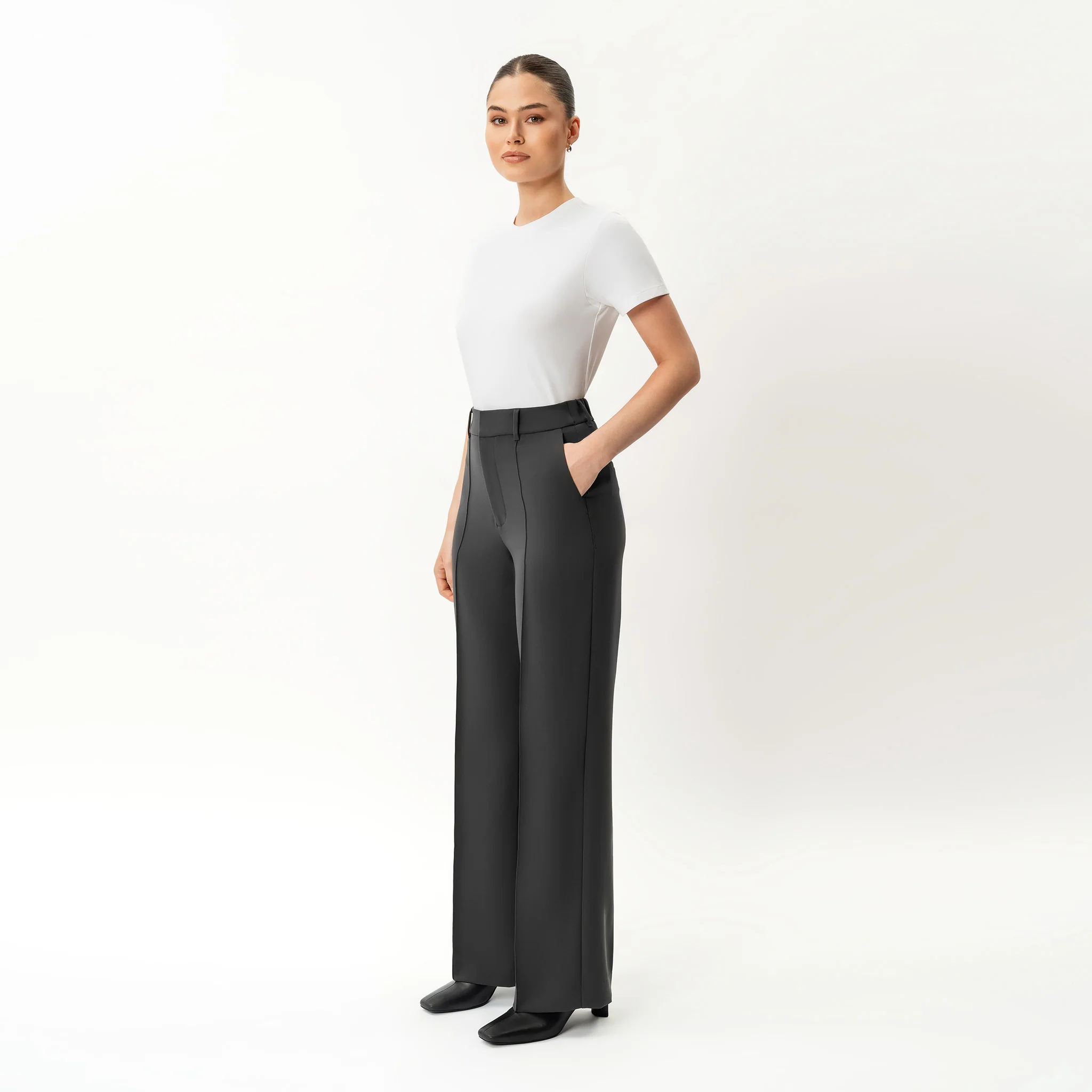 Crepe Relaxed Trouser - Image 6