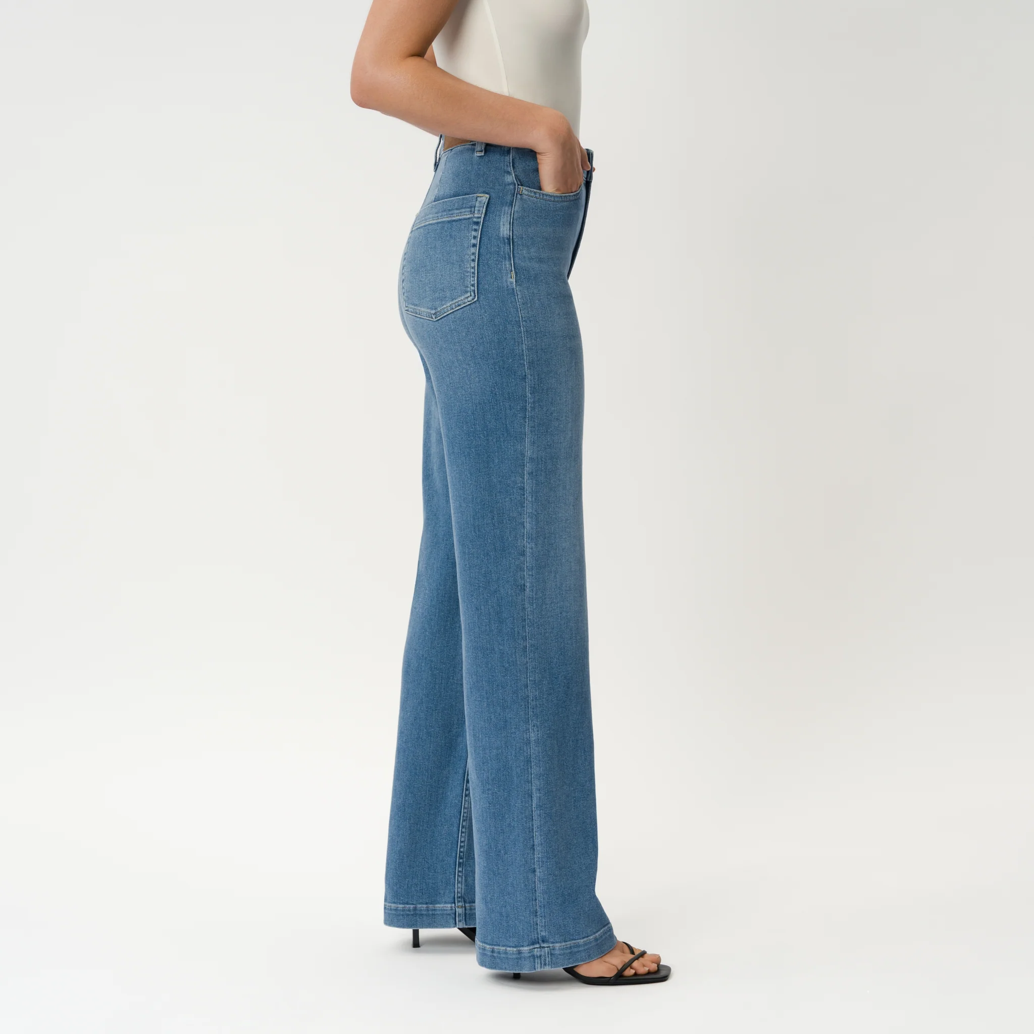 Summer ComfortDenim™ Jeans - Image 4