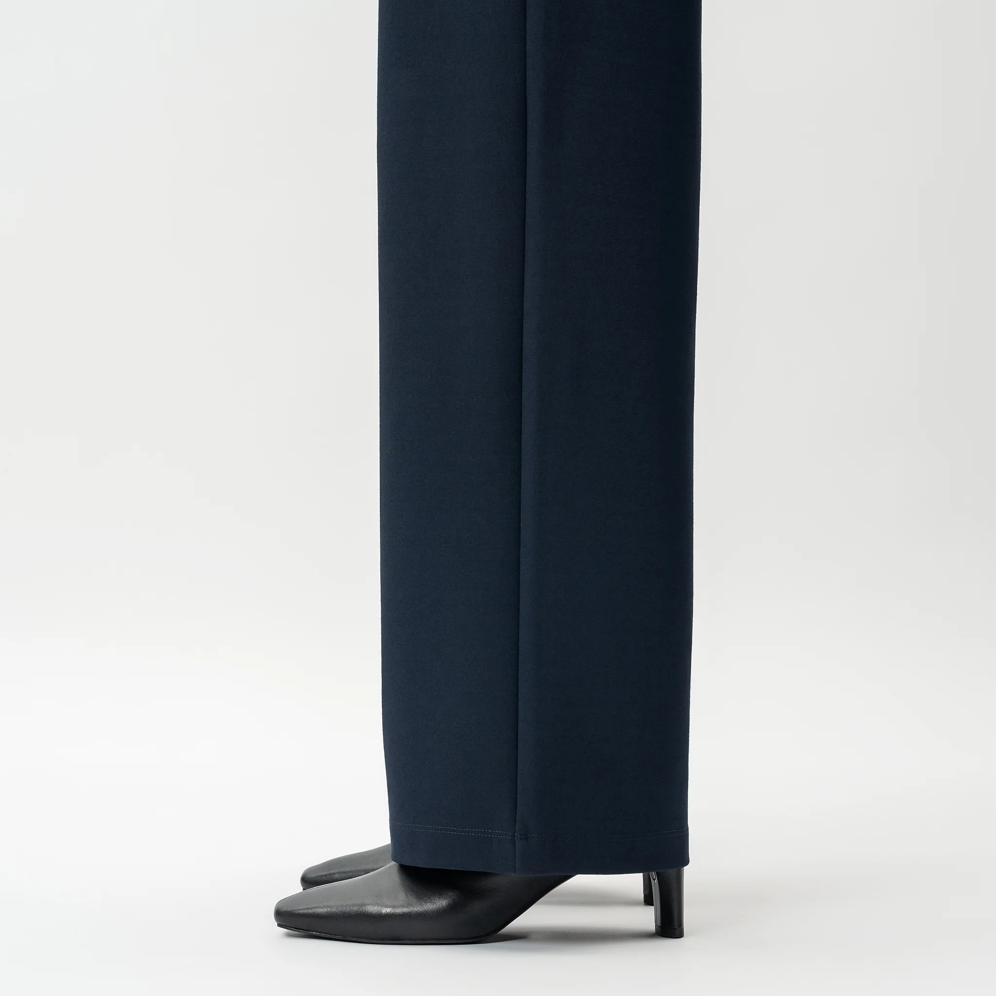 Tailored Ponte Relaxed Trouser - Image 9